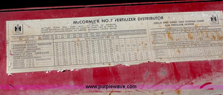 image for item H6101 International seeder