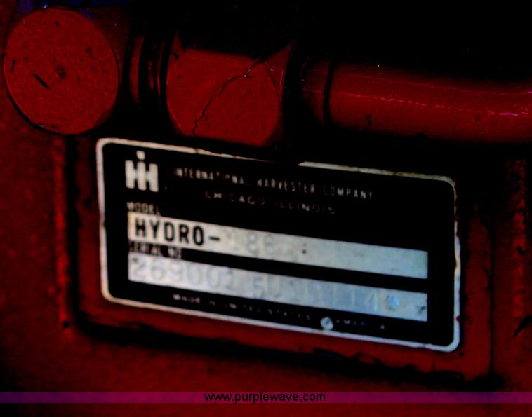 image for item H6102 1978 International Hydro 186 tractor