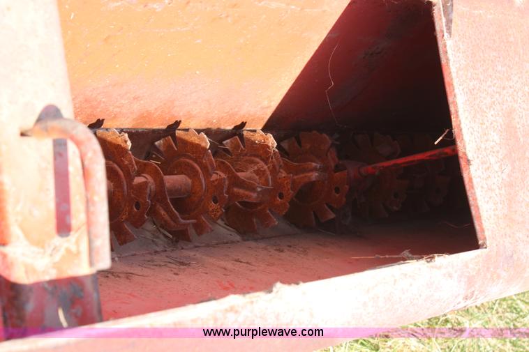 image for item H6104 Ezee Flow 120D seeder