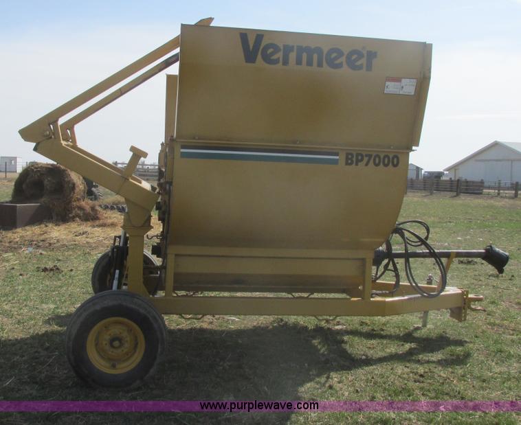 image for item I2746 Vermeer BP7000 Hay Buster bale processor