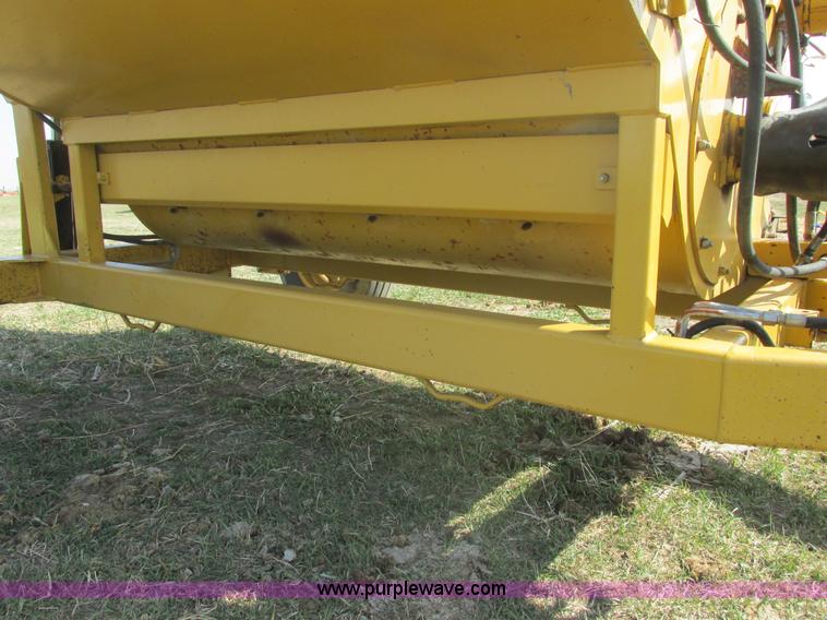 image for item I2746 Vermeer BP7000 Hay Buster bale processor