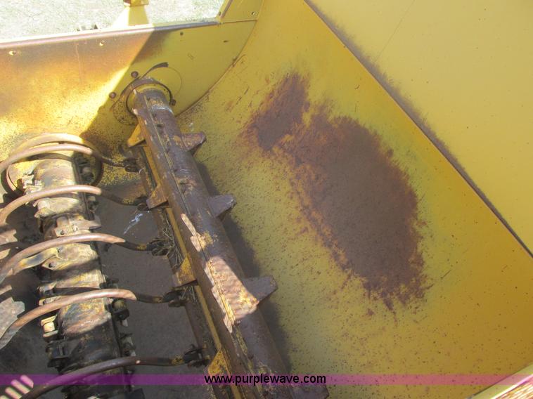 image for item I2746 Vermeer BP7000 Hay Buster bale processor