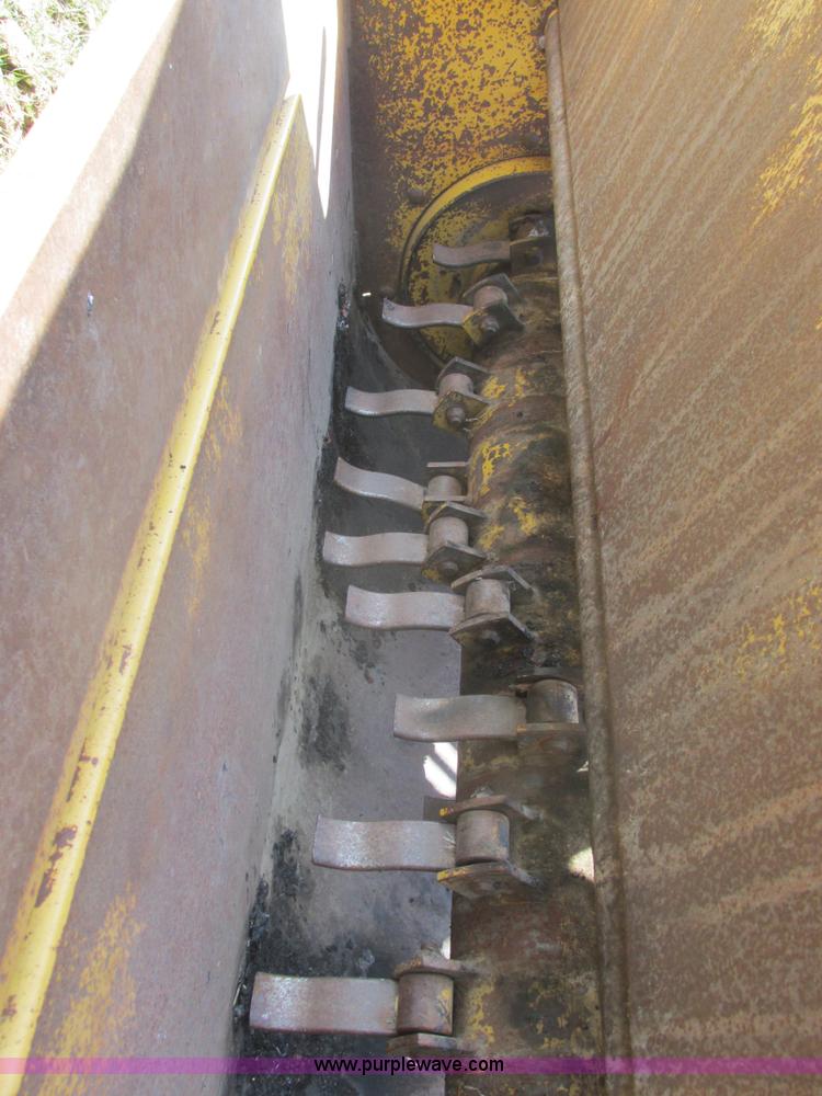 image for item I2746 Vermeer BP7000 Hay Buster bale processor