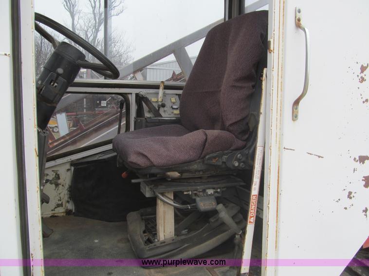 image for item I7101 Freeman 5000 bale wagon