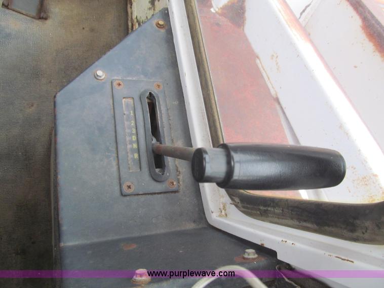 image for item I7101 Freeman 5000 bale wagon