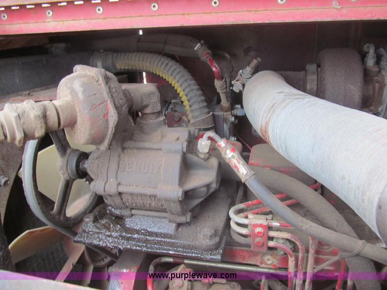 image for item I7101 Freeman 5000 bale wagon