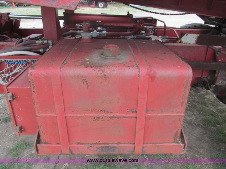 image for item I7101 Freeman 5000 bale wagon