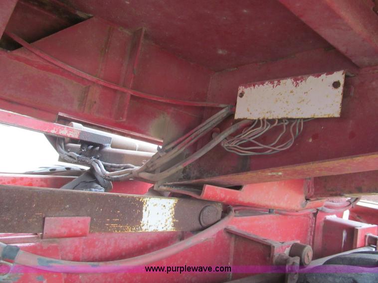 image for item I7101 Freeman 5000 bale wagon