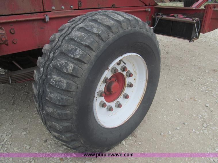 image for item I7101 Freeman 5000 bale wagon