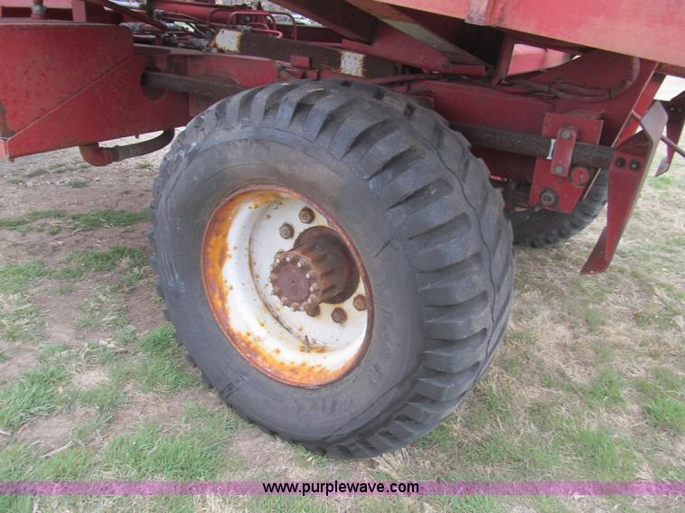 image for item I7101 Freeman 5000 bale wagon