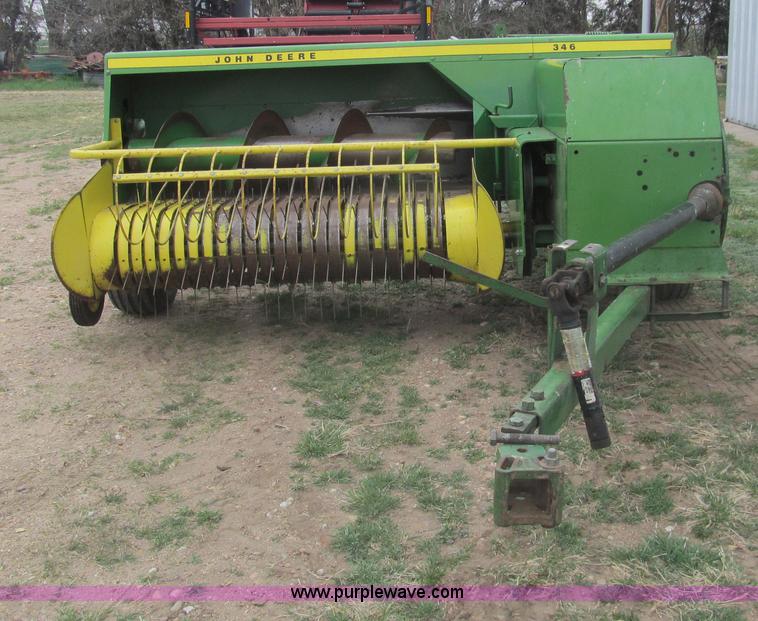 image for item I7103 John Deere 346 baler