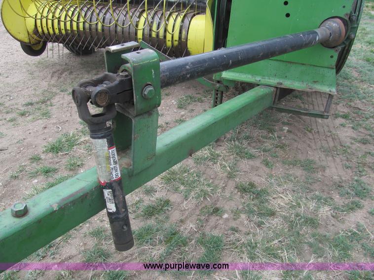 image for item I7103 John Deere 346 baler