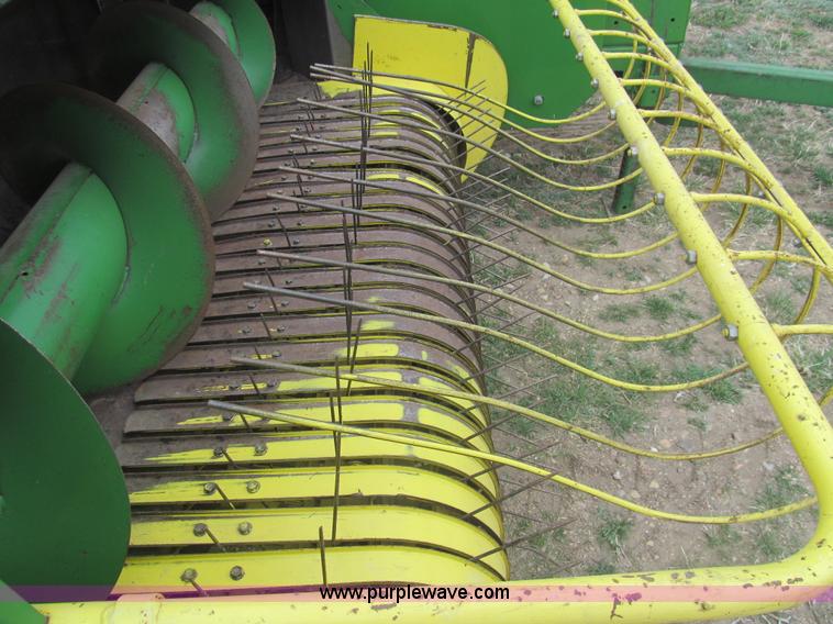 image for item I7103 John Deere 346 baler