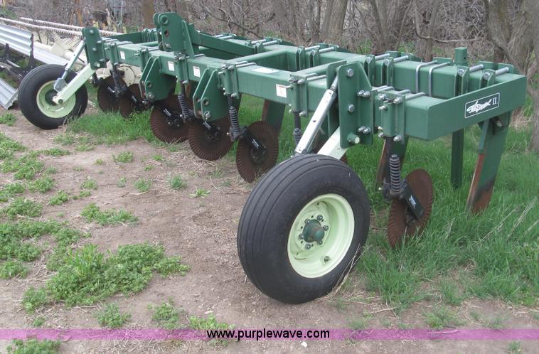 image for item I7104 QuinStar Soil Shark II SS-16 ripper