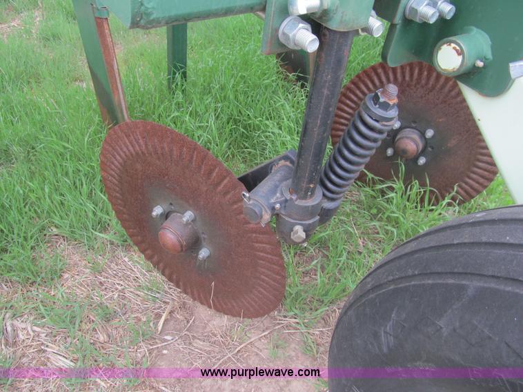 image for item I7104 QuinStar Soil Shark II SS-16 ripper