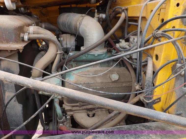 image for item I9073 1978 GMC 7500 dump truck