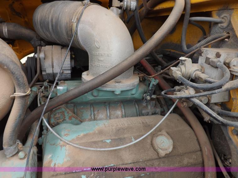 image for item I9073 1978 GMC 7500 dump truck