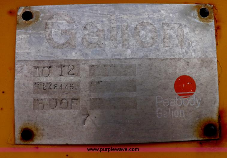 image for item I9073 1978 GMC 7500 dump truck