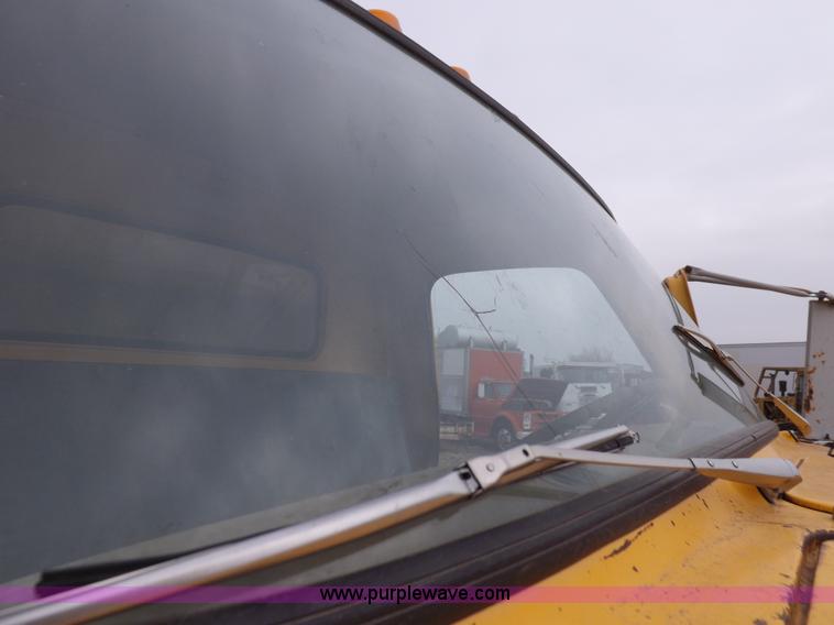 image for item I9073 1978 GMC 7500 dump truck