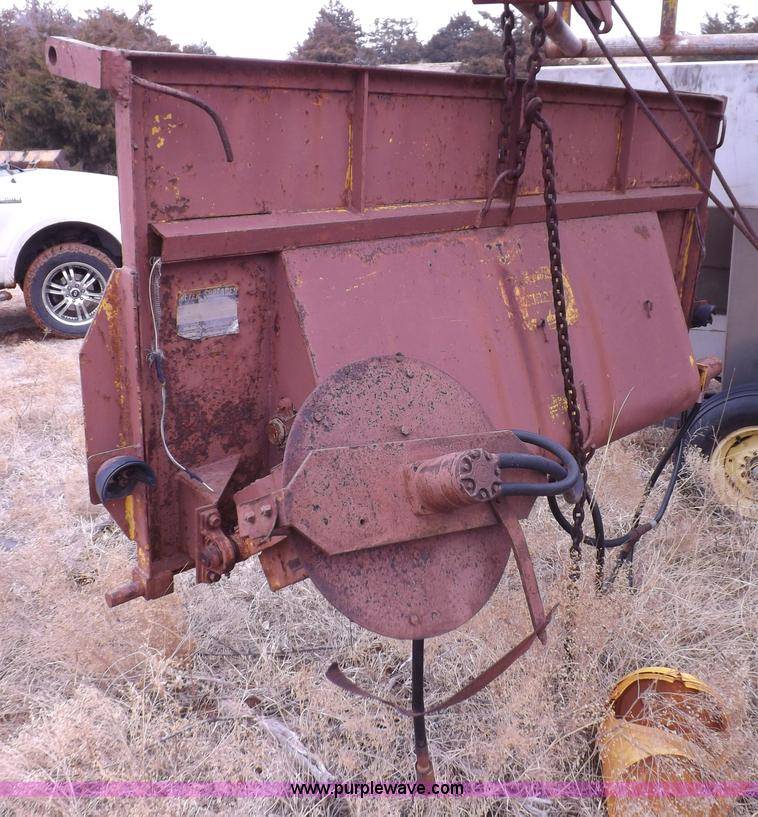 image for item I9073 1978 GMC 7500 dump truck