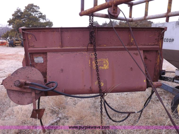 image for item I9073 1978 GMC 7500 dump truck