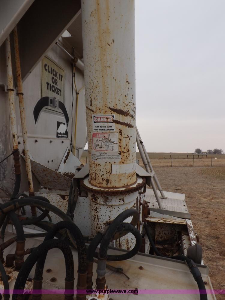 image for item I9076 1995 Warren feed trailer