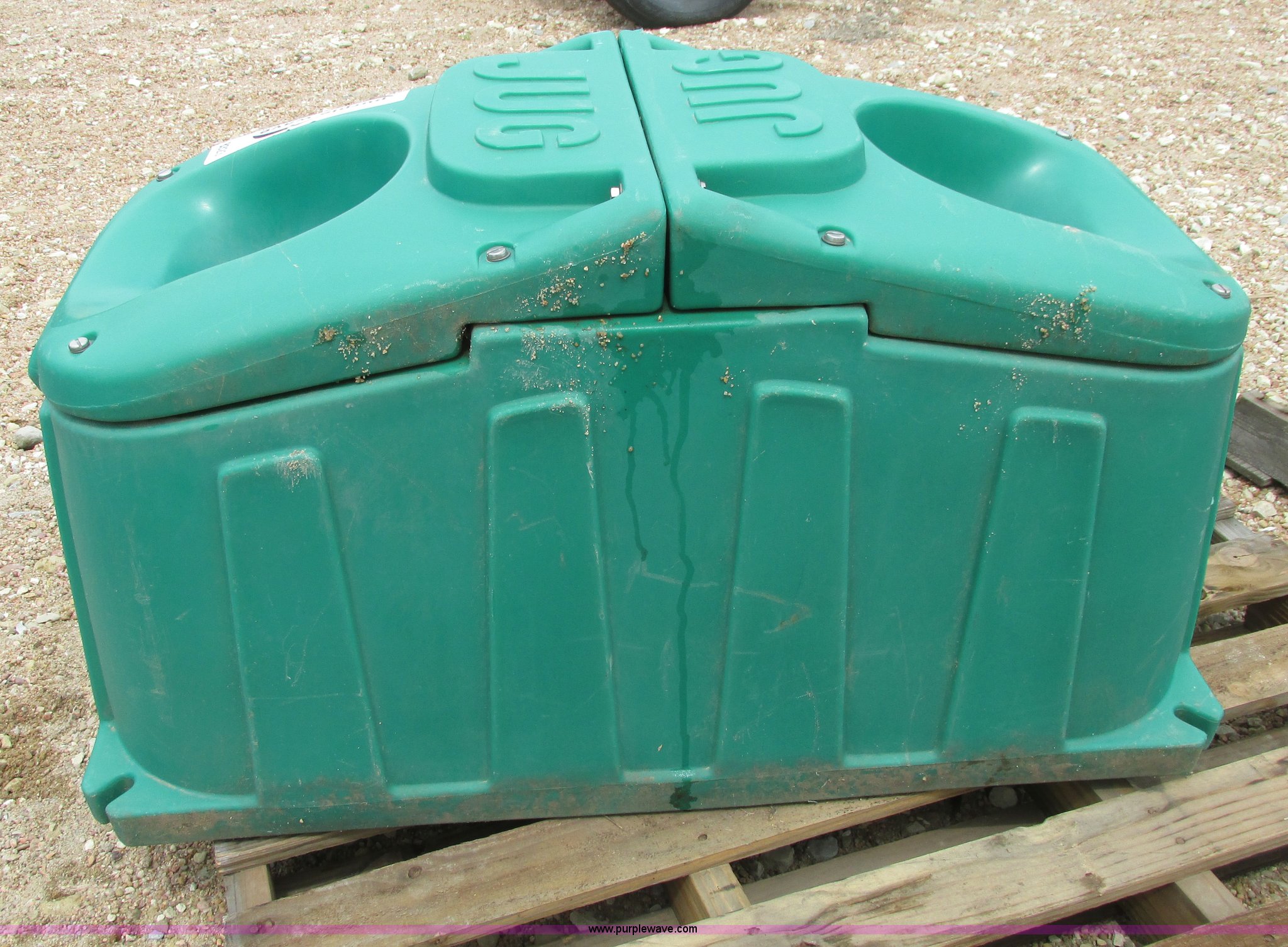 Jug fence line two hole automatic livestock waterer in Halstead, KS