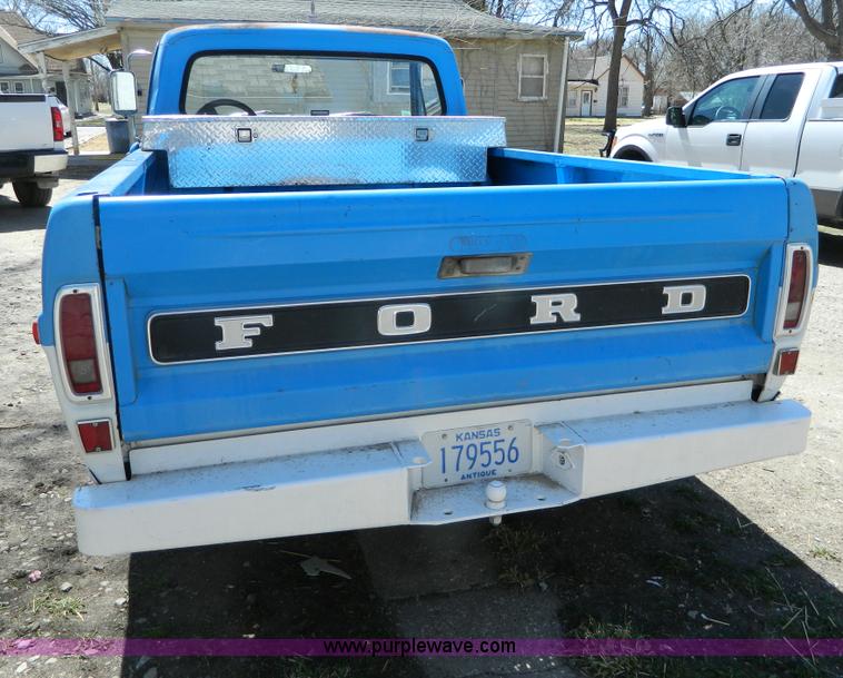 image for item AD9852 1972 Ford F100 Explorer pickup truck