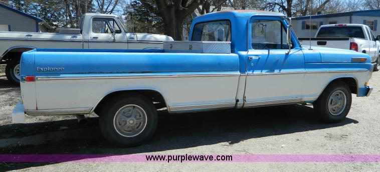 image for item AD9852 1972 Ford F100 Explorer pickup truck