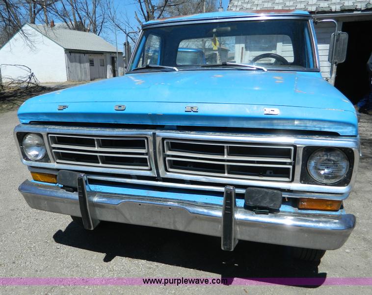 image for item AD9852 1972 Ford F100 Explorer pickup truck