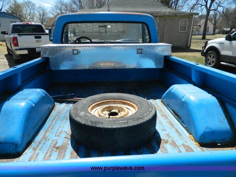 image for item AD9852 1972 Ford F100 Explorer pickup truck