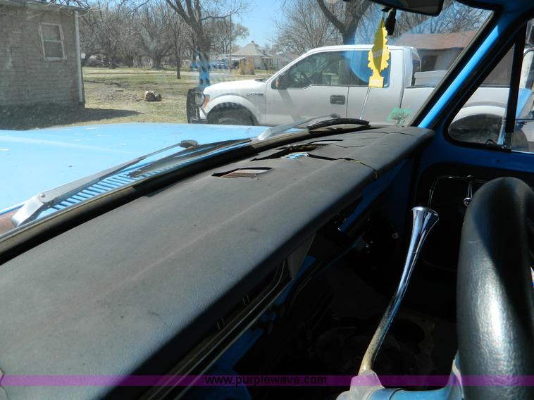 image for item AD9852 1972 Ford F100 Explorer pickup truck