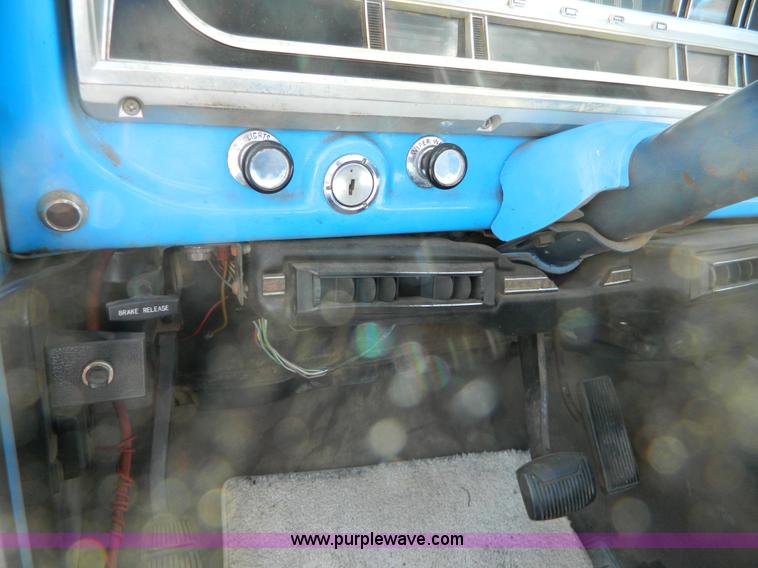 image for item AD9852 1972 Ford F100 Explorer pickup truck