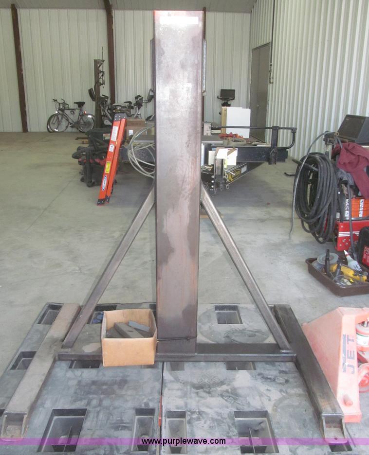 image for item AE9325 Shop built hydraulic press