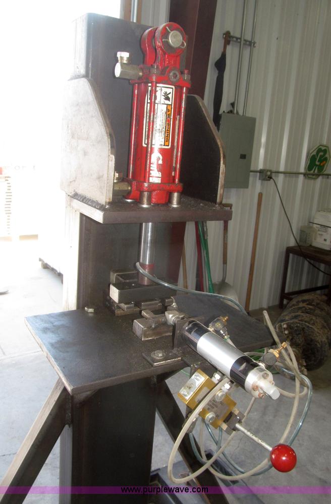 image for item AE9325 Shop built hydraulic press