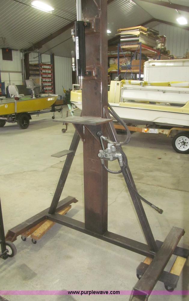 image for item AE9326 Shop built hydraulic press