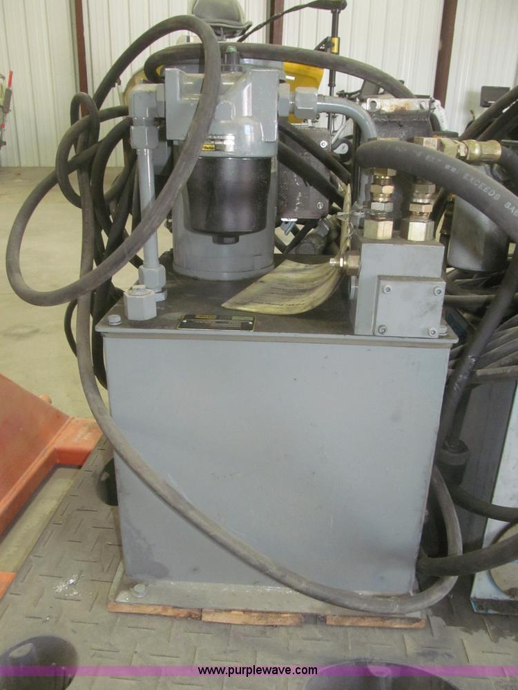 image for item AE9327 Parker hydraulic power unit