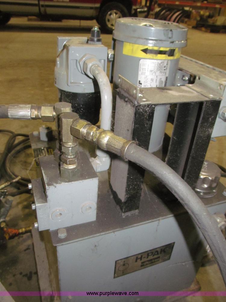 image for item AE9327 Parker hydraulic power unit