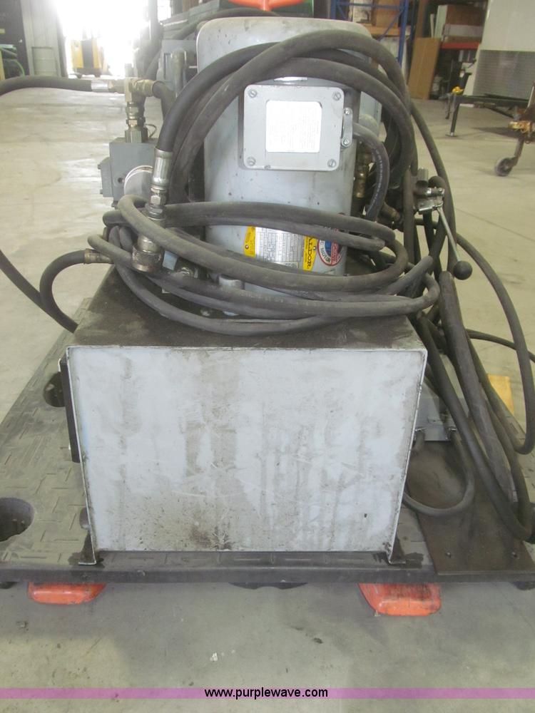 image for item AE9328 Vickers hydraulic power unit