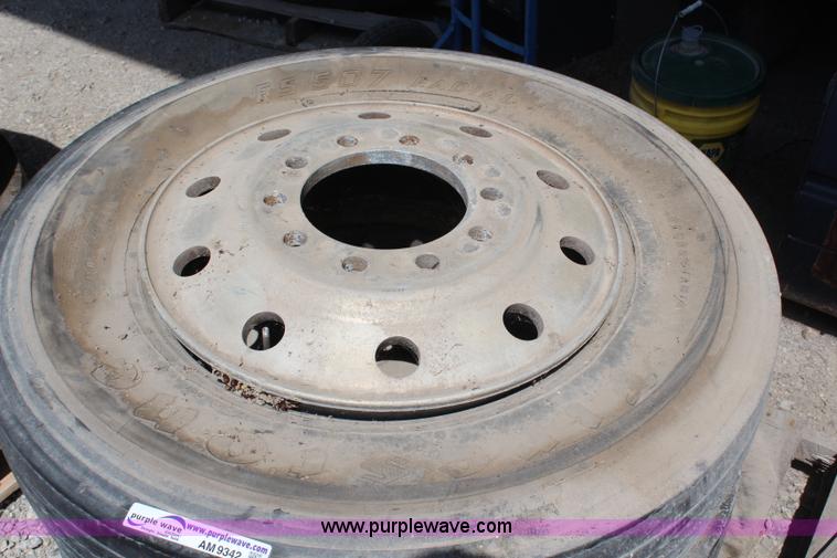 image for item AM9342 (4) 11R24.5 tires