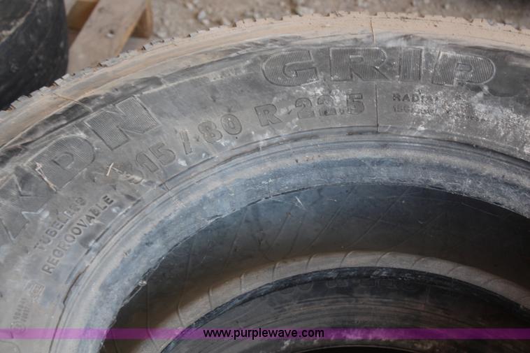 image for item AM9345 (2) Michelin 315/80R22.5 tires