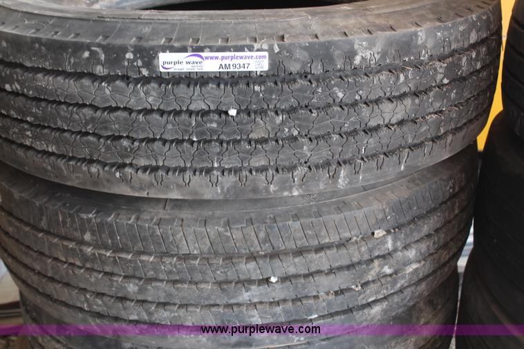image for item AM9347 (4) assrted Firestone HP3000 315/80R22.5 tires