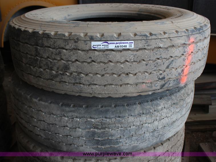 image for item AM9348 (4) assrted Firestone HP3000 315/80R22.5 tires