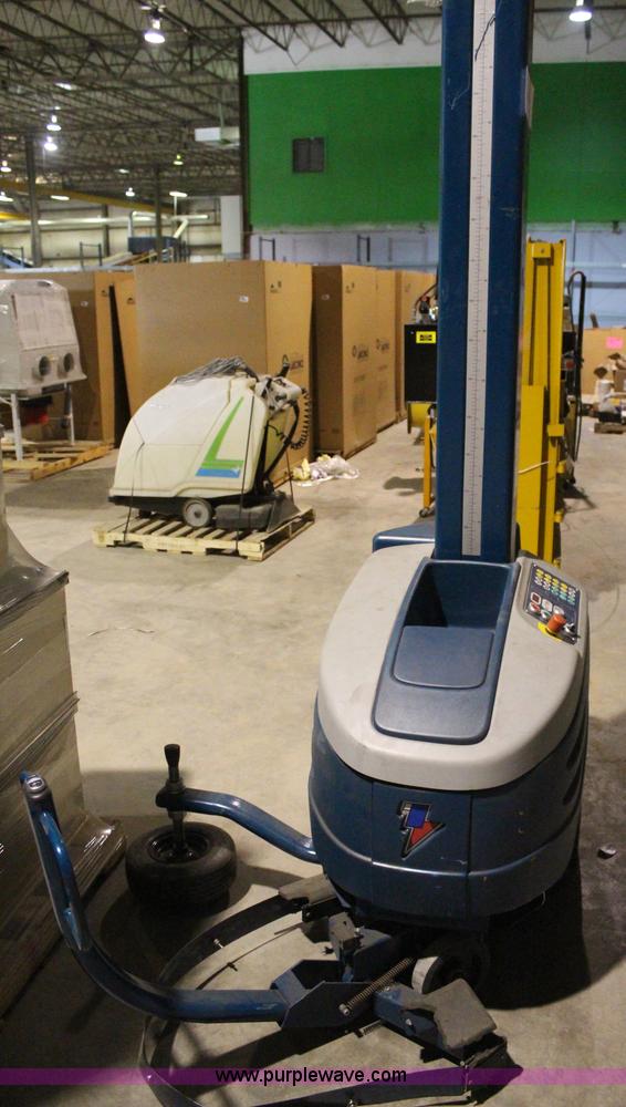 Robopac pallet wrapping machine in Osage City, KS Item AM9385 sold