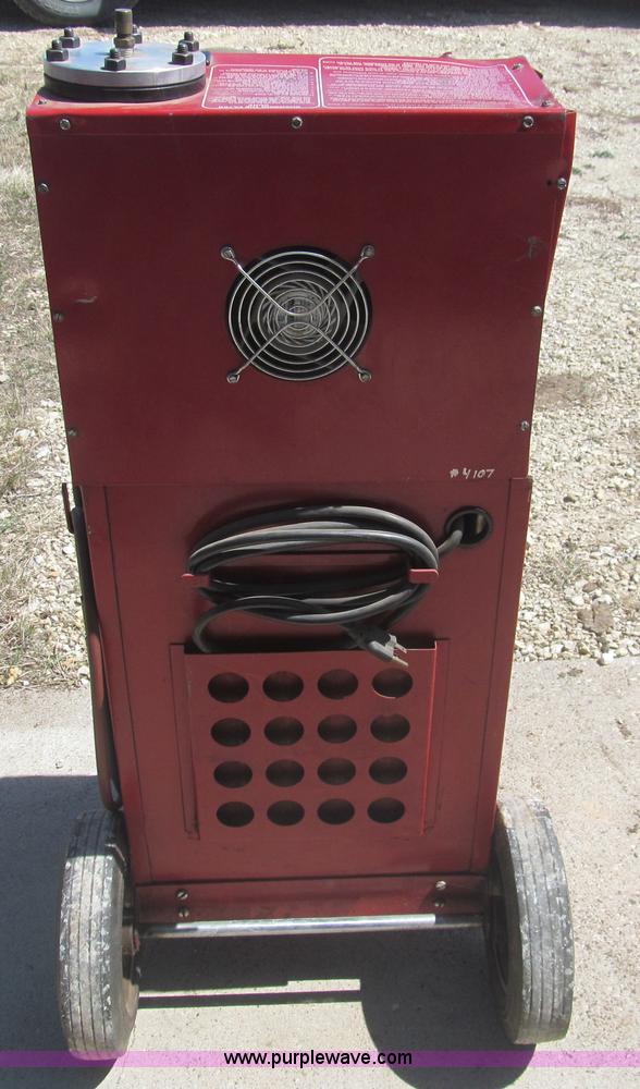 image for item AQ9843 White Industires R-12 AC recovery system