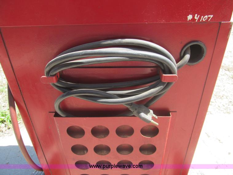 image for item AQ9843 White Industires R-12 AC recovery system