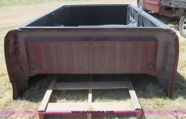 image for item AQ9850 2003 Ford F150 pickup truck