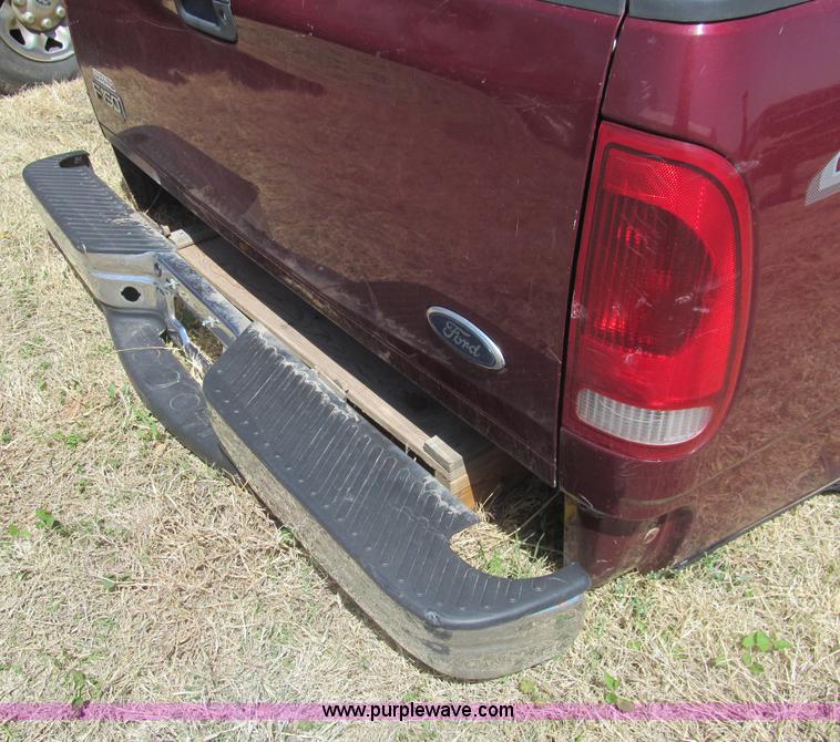 image for item AQ9850 2003 Ford F150 pickup truck