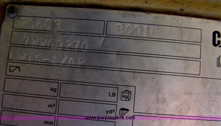 image for item AX9767 Caterpillar quick attach loader coupler