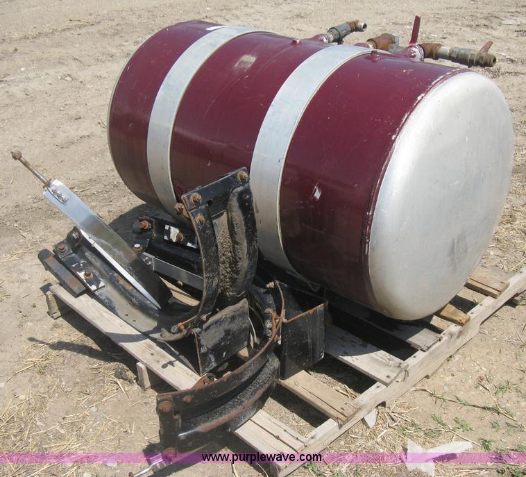 image for item AX9768 Aluminum saddle tank